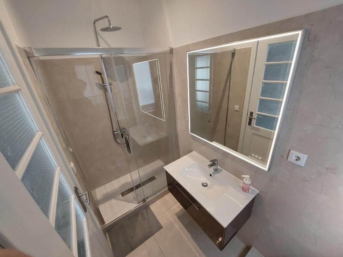 Cabralus Hotel Lisbon Bagian luar foto